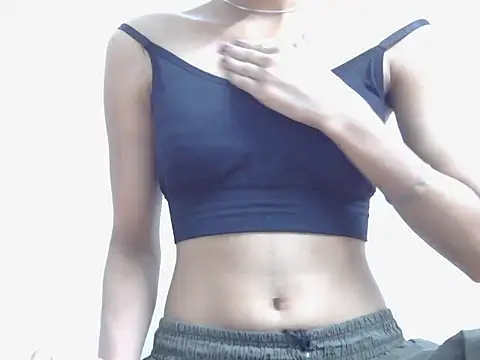 liliy 00 online show from February 25, 2026, 6:06 pm