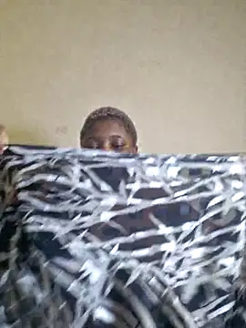 SweetDarkBrownie online show from March 3, 2026, 4:13 pm