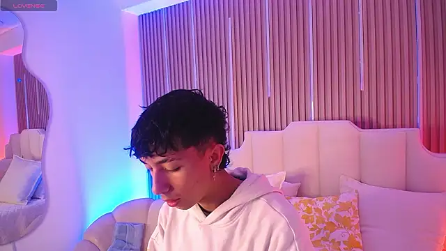 Aiden Rivers  online show from March 6, 2026, 12:45 pm