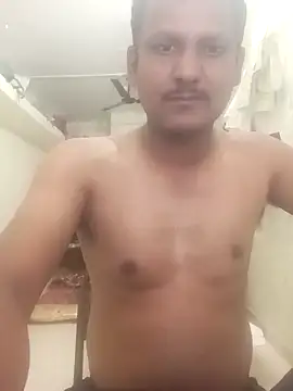 Snapshot of hunk_man chatting on February 26, 2026, 4:39 pm hunk man online show from February 26, 2026, 4:39 pm