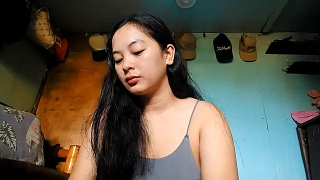 Snapshot of Mitchy272727 chatting on March 5, 2026, 4:08 am Mitchy272727 online show from March 5, 2026, 4:08 am