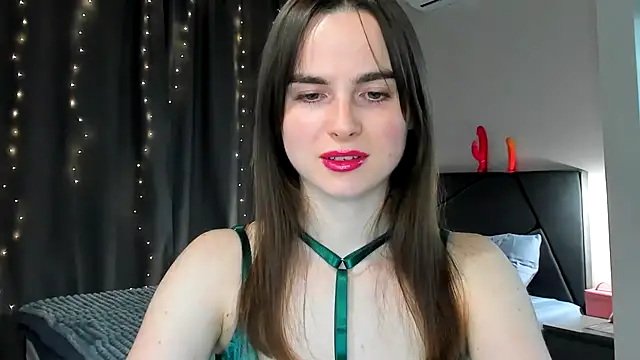 megann fox2 online show from March 22, 2026, 5:05 pm