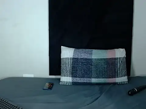 Loyal Sashaa online show from March 8, 2026, 2:04 am