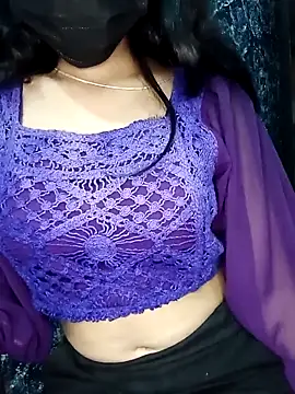 Snapshot of Cutie_babes01 chatting on February 28, 2026, 5:25 pm Cutie babes01 online show from February 28, 2026, 5:25 pm