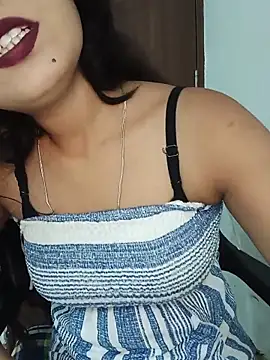 Snapshot of Cutie_babes01 chatting on June 15, 2026, 3:47 pm Cutie babes01 online show from June 15, 2026, 3:47 pm