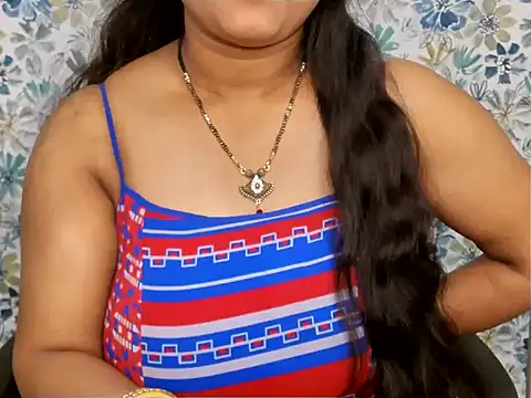 Snapshot of YOUR_URVI_ chatting on February 26, 2026, 7:51 am YOUR URVI online show from February 26, 2026, 7:51 am