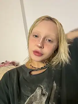 urlittlebaby666 online show from February 24, 2026, 9:35 pm