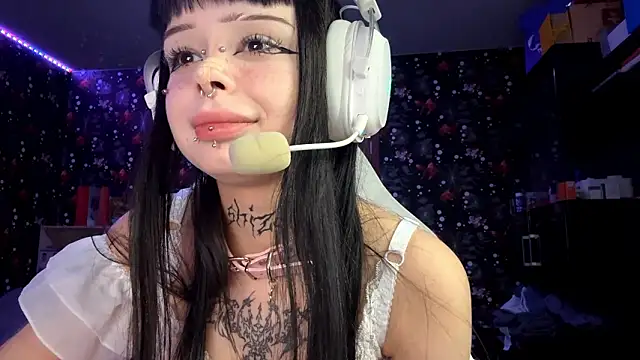 Snapshot of Luna_Sohotti chatting on March 4, 2026, 3:29 pm Luna Sohotti online show from March 4, 2026, 3:29 pm