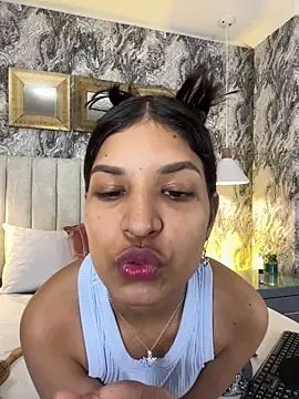 AnnaLoren  online show from March 25, 2026, 12:00 pm