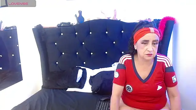 Annita sex69 online show from May 30, 2026, 1:19 pm