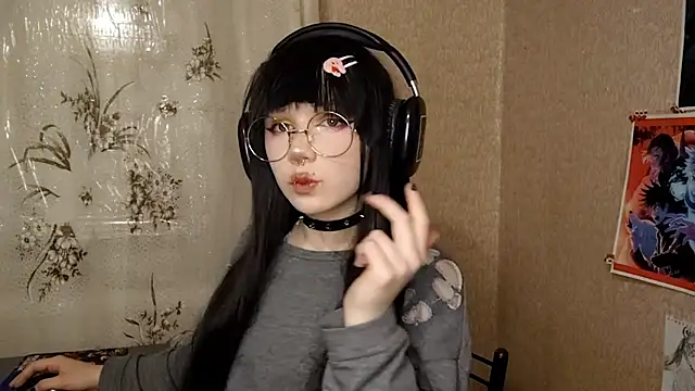 Snapshot of MilaTyan chatting on March 3, 2026, 4:13 pm MilaTyan online show from March 3, 2026, 4:13 pm