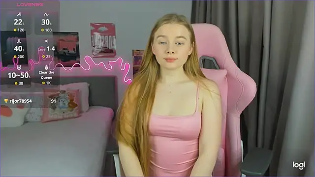 EvaRaee online show from February 19, 2026, 3:57 am