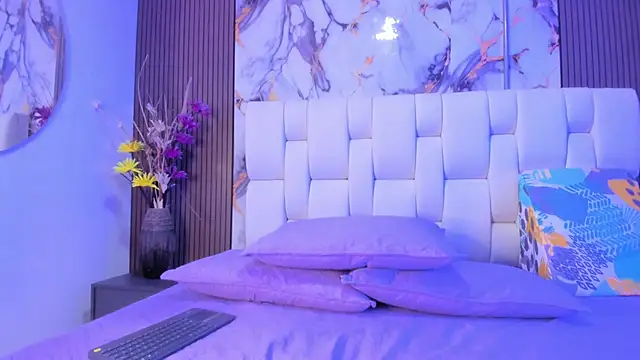 alisstarr online show from March 28, 2026, 12:05 pm