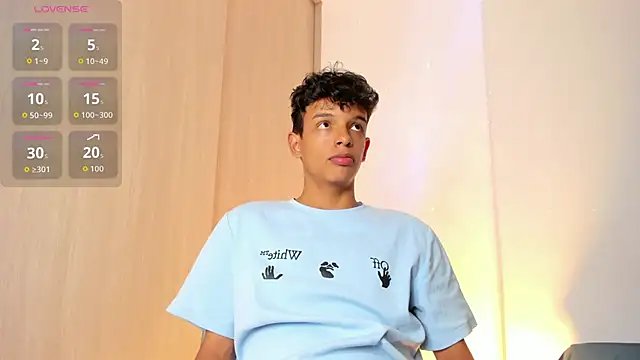 Maxfrost1 online show from March 21, 2026, 1:43 am