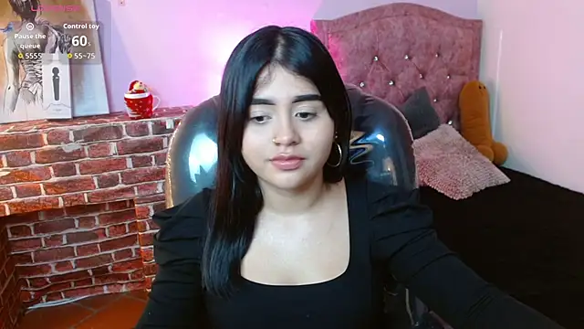 mila quin online show from March 30, 2026, 7:59 pm