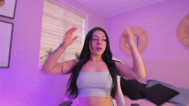 Snapshot of Lummii_ chatting on February 21, 2026, 7:15 pm Lummii online show from February 21, 2026, 7:15 pm