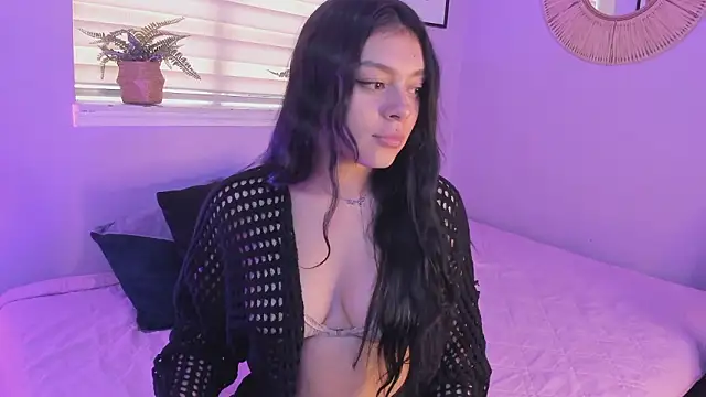 Snapshot of Lummii_ chatting on March 2, 2026, 7:21 pm Lummii online show from March 2, 2026, 7:21 pm