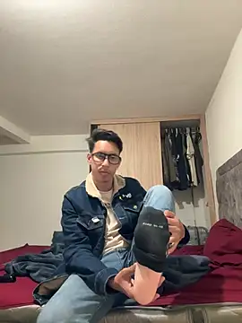 Snapshot of Jack_Frostt chatting on February 18, 2026, 3:35 am Jack Frostt online show from February 18, 2026, 3:35 am