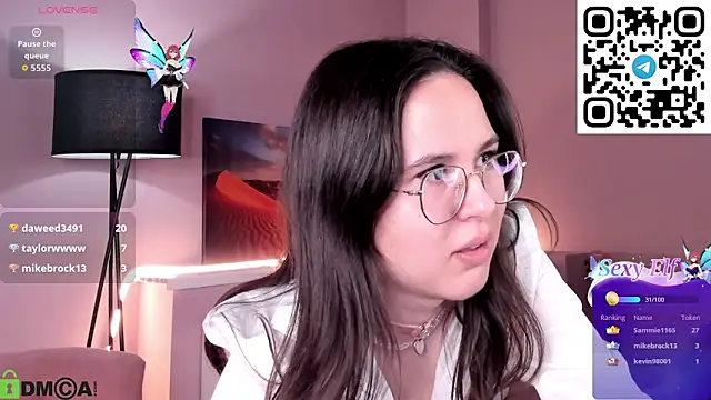 leylamirage online show from April 18, 2026, 7:07 pm