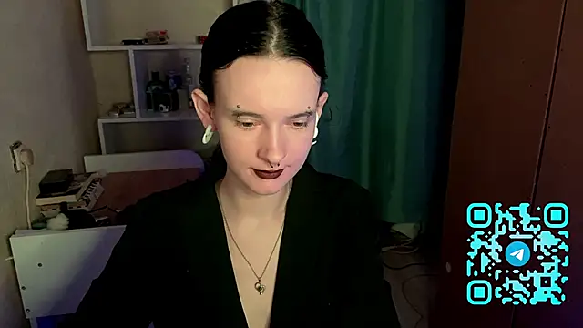 MabelDefina online show from April 18, 2026, 1:04 pm