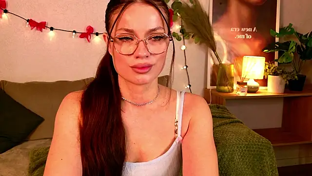 Snapshot of TayaSun chatting on February 28, 2026, 7:31 am TayaSun online show from February 28, 2026, 7:31 am