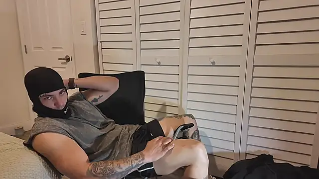 Alejandrosolerxxx online show from March 24, 2026, 2:27 am