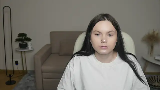 LeilaErcolani online show from February 20, 2026, 12:49 pm