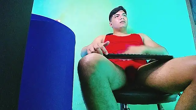 Uriel Ray  online show from February 17, 2026, 10:49 pm