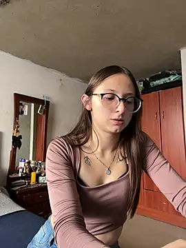 Snapshot of Aria__Rousse03 chatting on March 3, 2026, 1:50 pm Aria Rousse03 online show from March 3, 2026, 1:50 pm