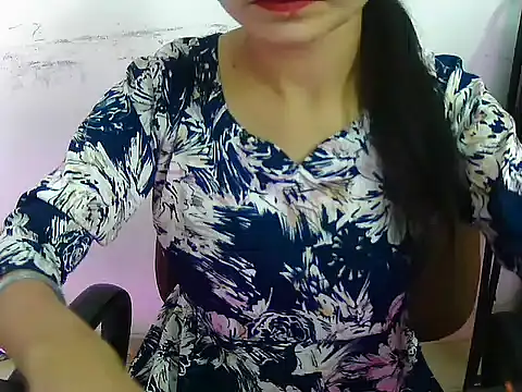 Snapshot of Hotsurbhi chatting on March 12, 2026, 4:18 am Hotsurbhi online show from March 12, 2026, 4:18 am