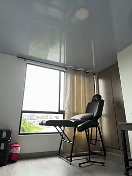 katasanz online show from April 15, 2026, 1:51 pm