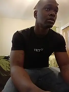 Gym4u2 online show from March 4, 2026, 8:48 pm