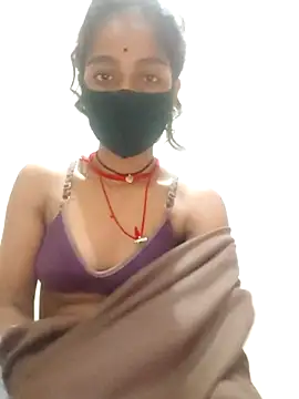 Snapshot of Vidya_Balan143 chatting on July 9, 2026, 11:31 pm Vidya Balan143 online show from July 9, 2026, 11:31 pm
