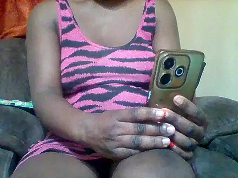 Snapshot of zee66658 chatting on June 5, 2026, 1:12 am zee66658 online show from June 5, 2026, 1:12 am