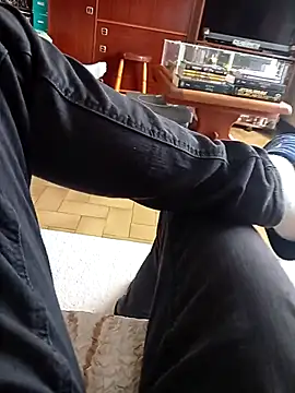 thom7246 online show from March 9, 2026, 1:04 pm