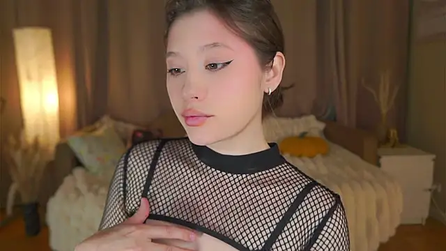 SherryBoone online show from April 19, 2026, 6:21 pm