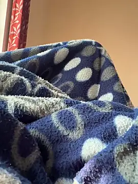 youngboywithcurvymilf online show from February 22, 2026, 3:51 am