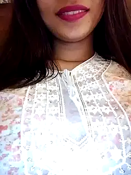 Snapshot of cute_girl_29 chatting on July 22, 2026, 5:05 pm cute girl 29 online show from July 22, 2026, 5:05 pm