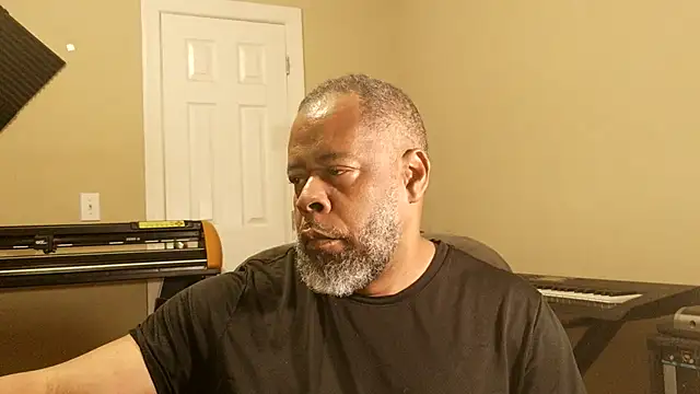 Cleozevo1961 online show from March 28, 2026, 10:59 am