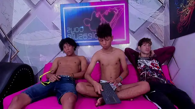 Spicy guys online show from March 8, 2026, 12:09 pm