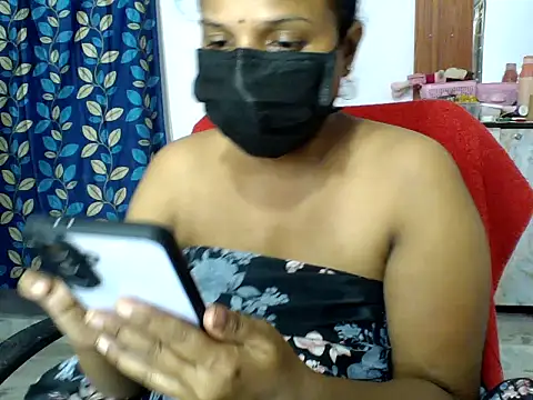 Snapshot of Angel_honeybear_143 chatting on June 26, 2026, 10:36 pm Angel honeybear 143 online show from June 26, 2026, 10:36 pm