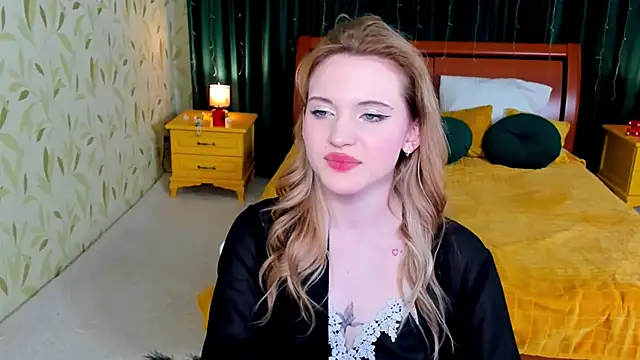 Snapshot of CarryParker chatting on March 4, 2026, 7:53 pm CarryParker online show from March 4, 2026, 7:53 pm