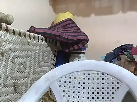 sassy slut 69 online show from February 25, 2026, 11:42 am