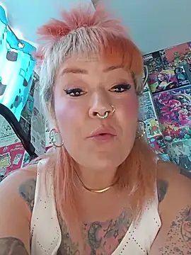 Snapshot of lady_polka chatting on March 3, 2026, 5:52 pm lady polka online show from March 3, 2026, 5:52 pm