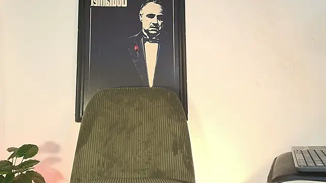 Eliassalvatore  online show from May 30, 2026, 2:03 pm