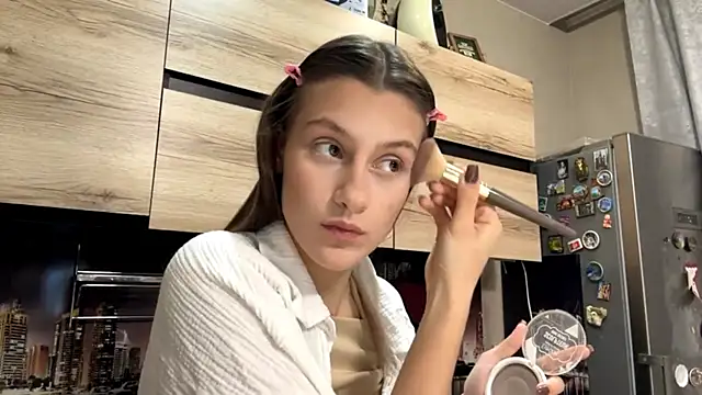 SwappingFate online show from February 18, 2026, 1:40 pm