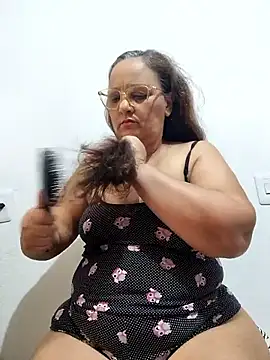 Noemipopi online show from February 26, 2026, 8:08 pm