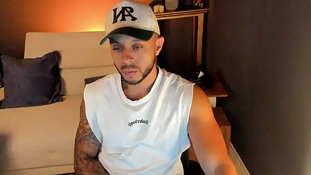 Daniel kingx online show from April 13, 2026, 1:38 pm