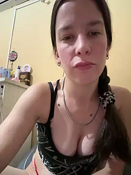 Melu12 online show from April 17, 2026, 10:57 pm