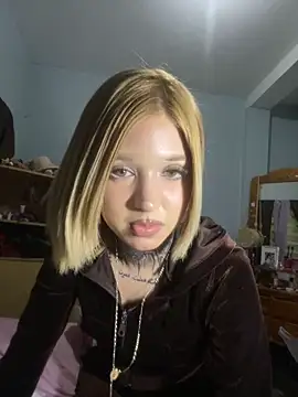 avrillayan online show from March 5, 2026, 3:57 am